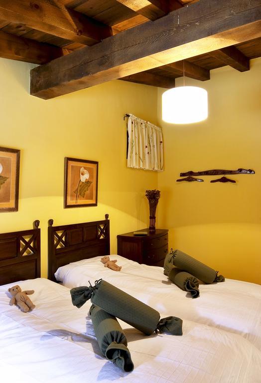 Maison d'hôtes El Bulin De La Hiruela Chambre photo